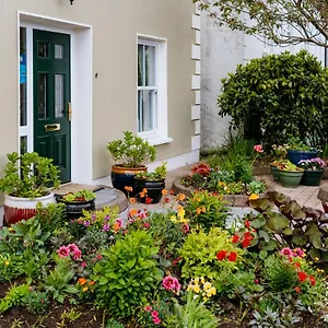https://plougastel-house-bb.westport-hotels.com