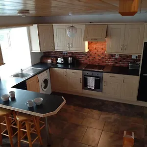 Traditional Cosy With Beautiful Views Westport